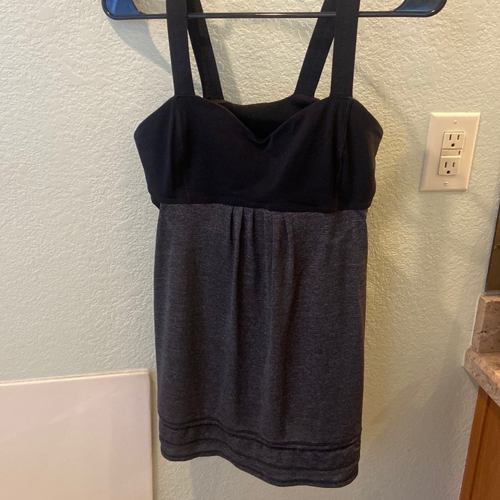 Lululemon size 8 grey/black tank with open sides/adjustable at bottom